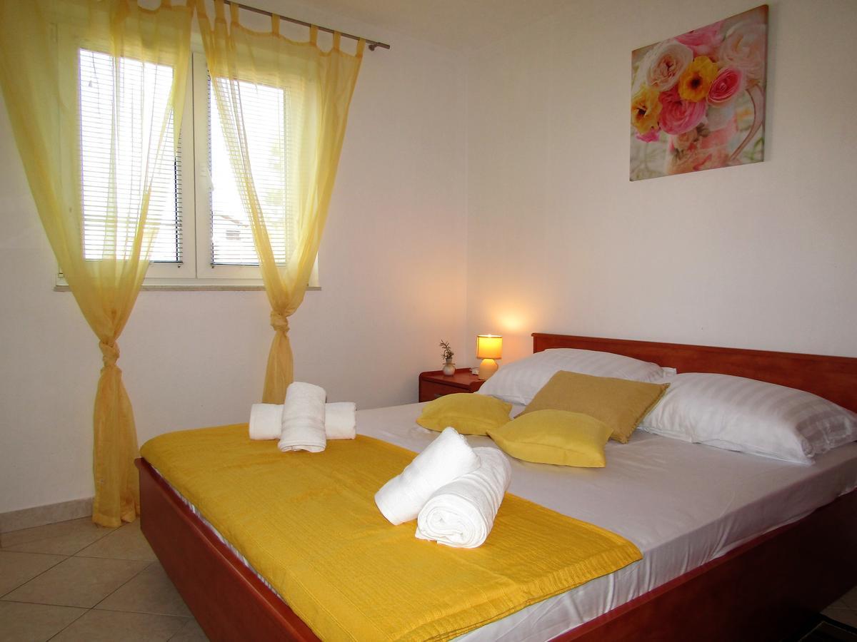 Apartments Kokor โวดีเซ ภายนอก รูปภาพ