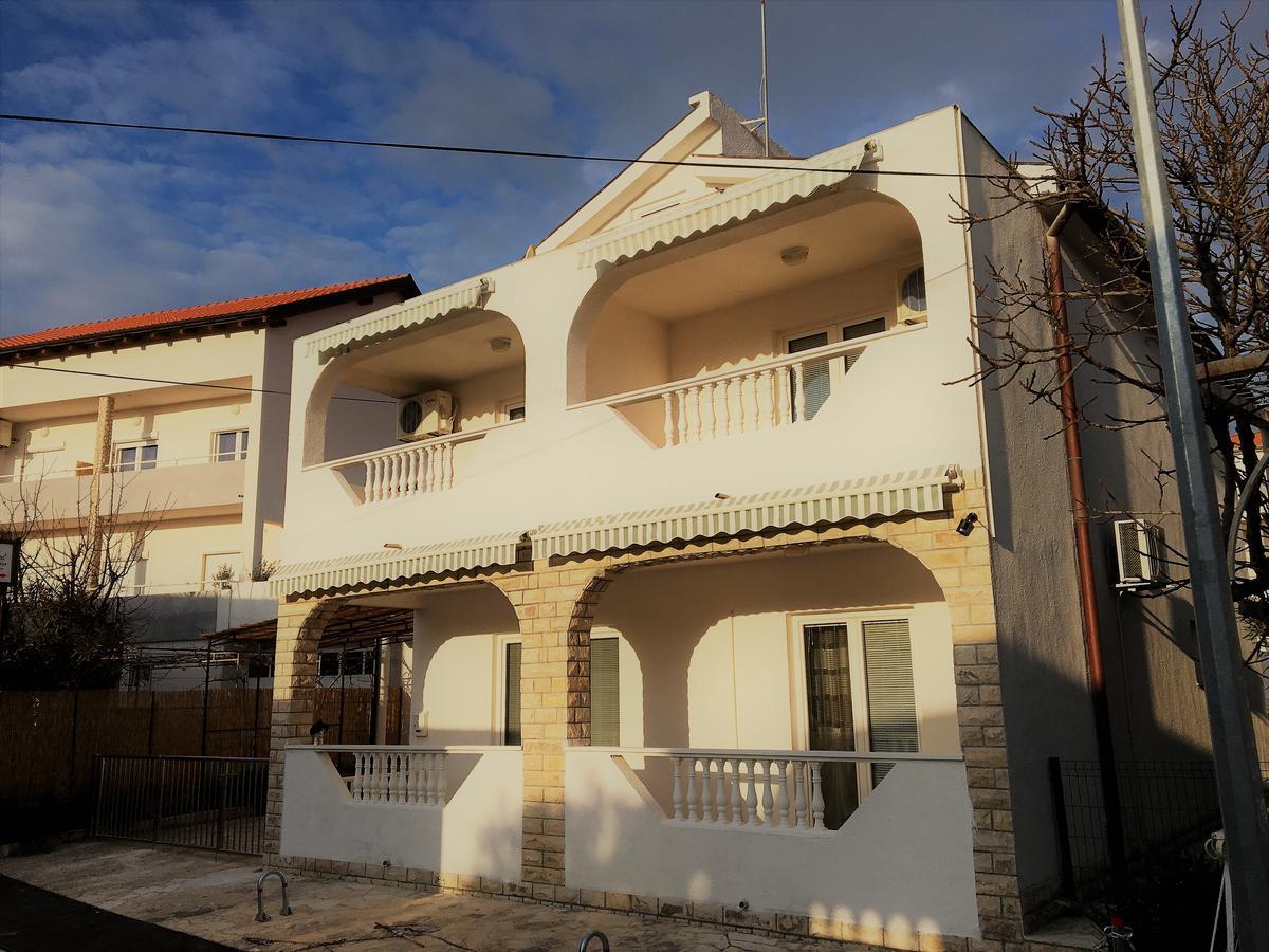 Apartments Kokor โวดีเซ ภายนอก รูปภาพ
