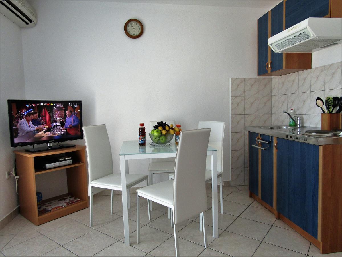 Apartments Kokor โวดีเซ ภายนอก รูปภาพ