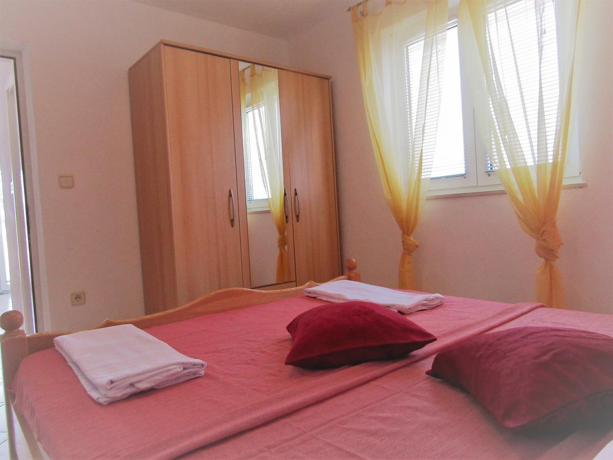 Apartments Kokor โวดีเซ ภายนอก รูปภาพ